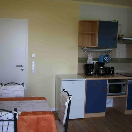 Uebernachtung Bei Michael - Ferienwohnung Rostock Esterno foto
